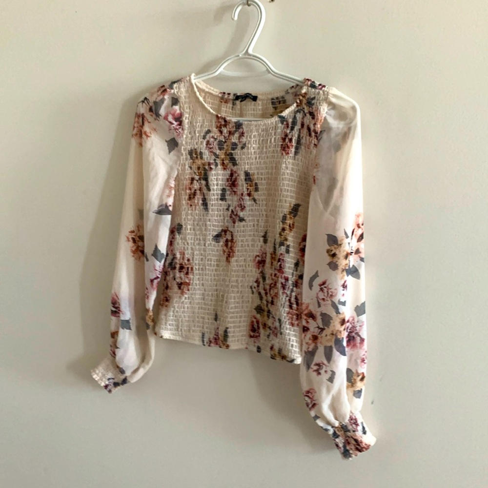 Dynamite Floral Cream Blouse - M